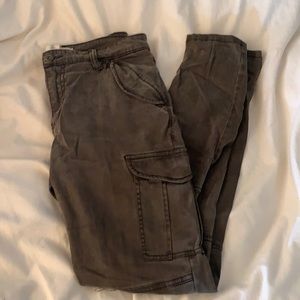 Army green cargo pants- very soft Jean like material! Lots of pockets!